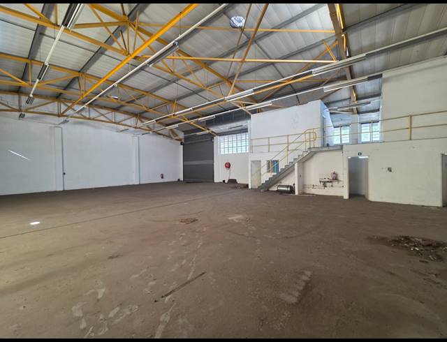 505M² WAREHOUSE TO LET IN PINETOWN CENTRAL